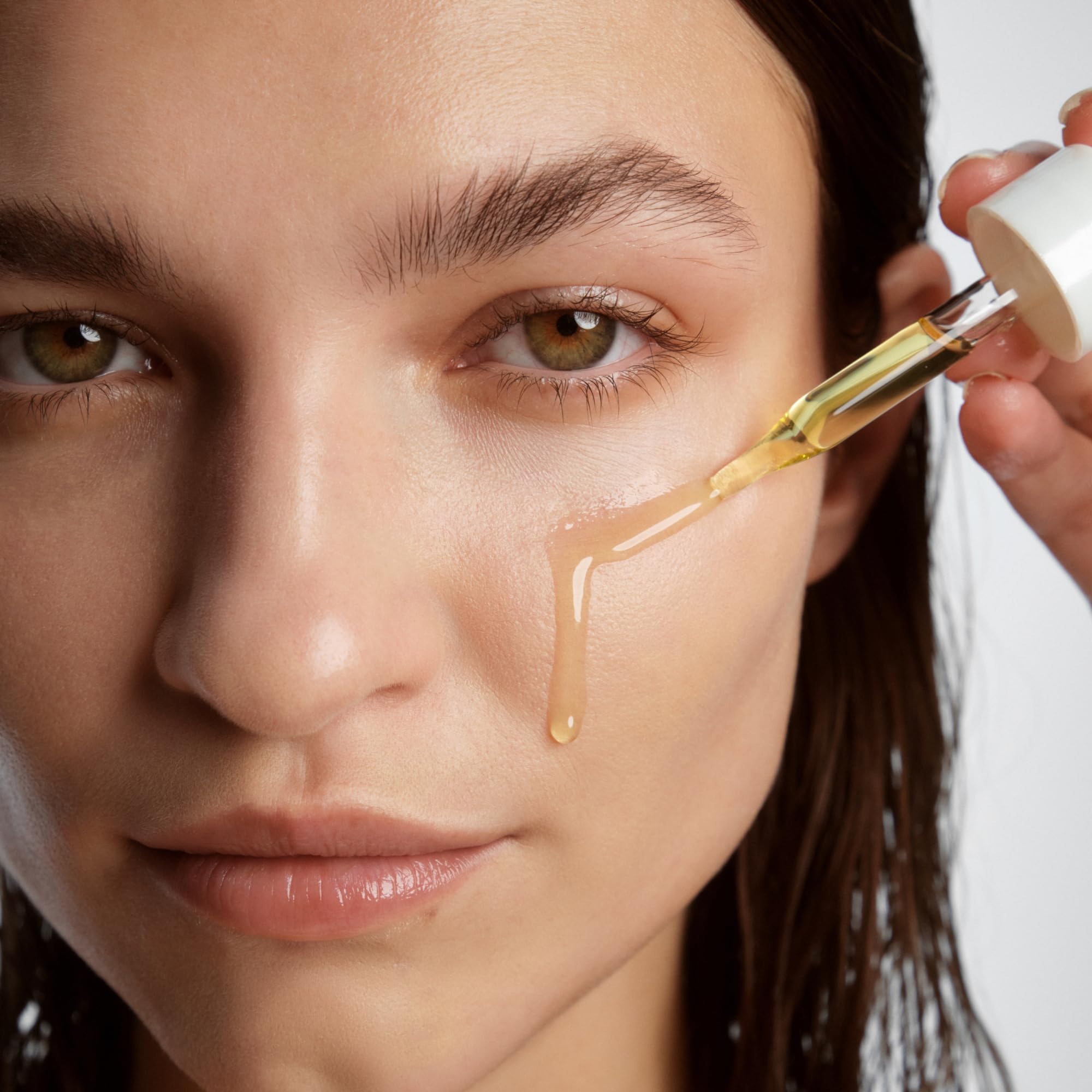 20% Vitamin C + Hyaluronic Acid Glow Serum - LACONICUM