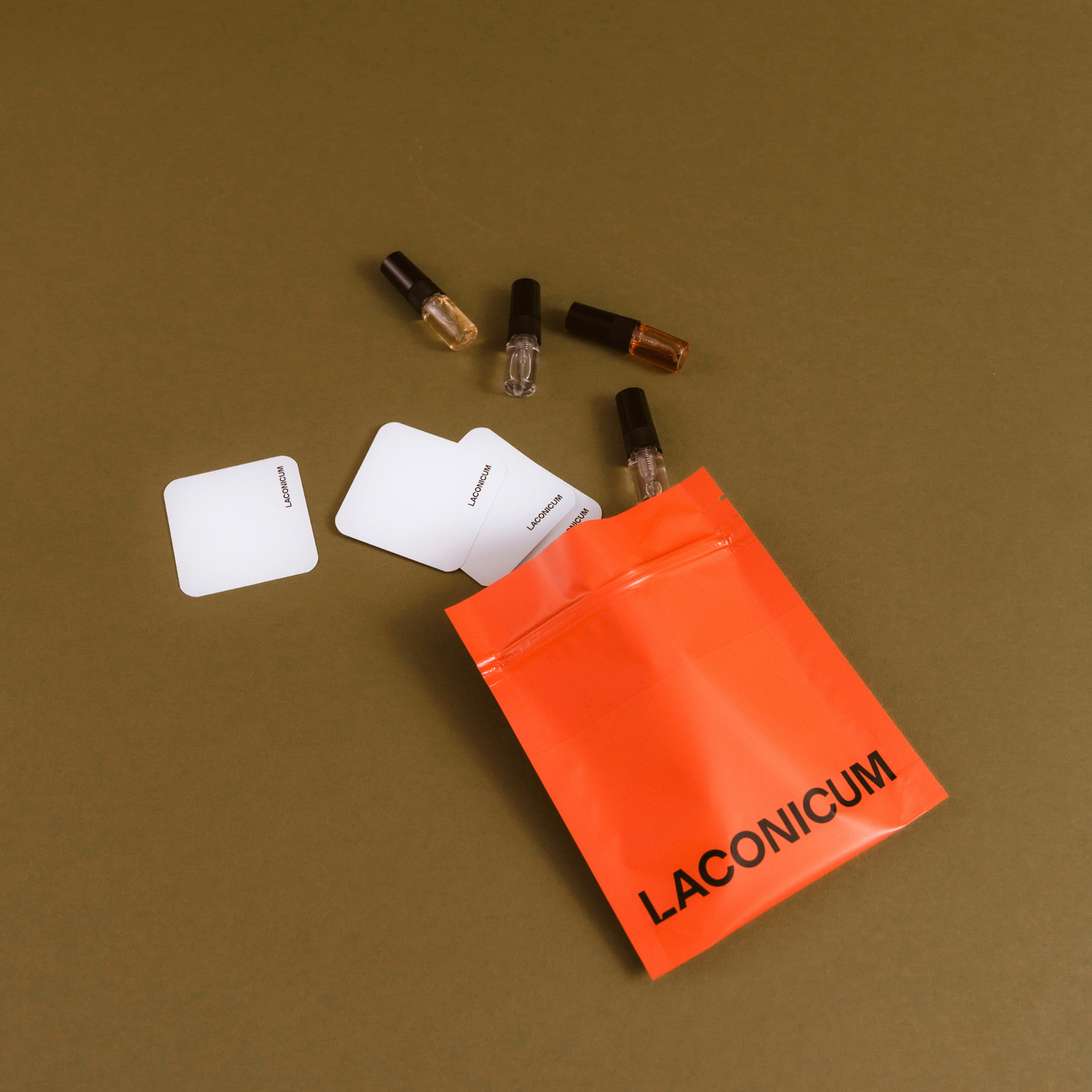 Perfume sample kit