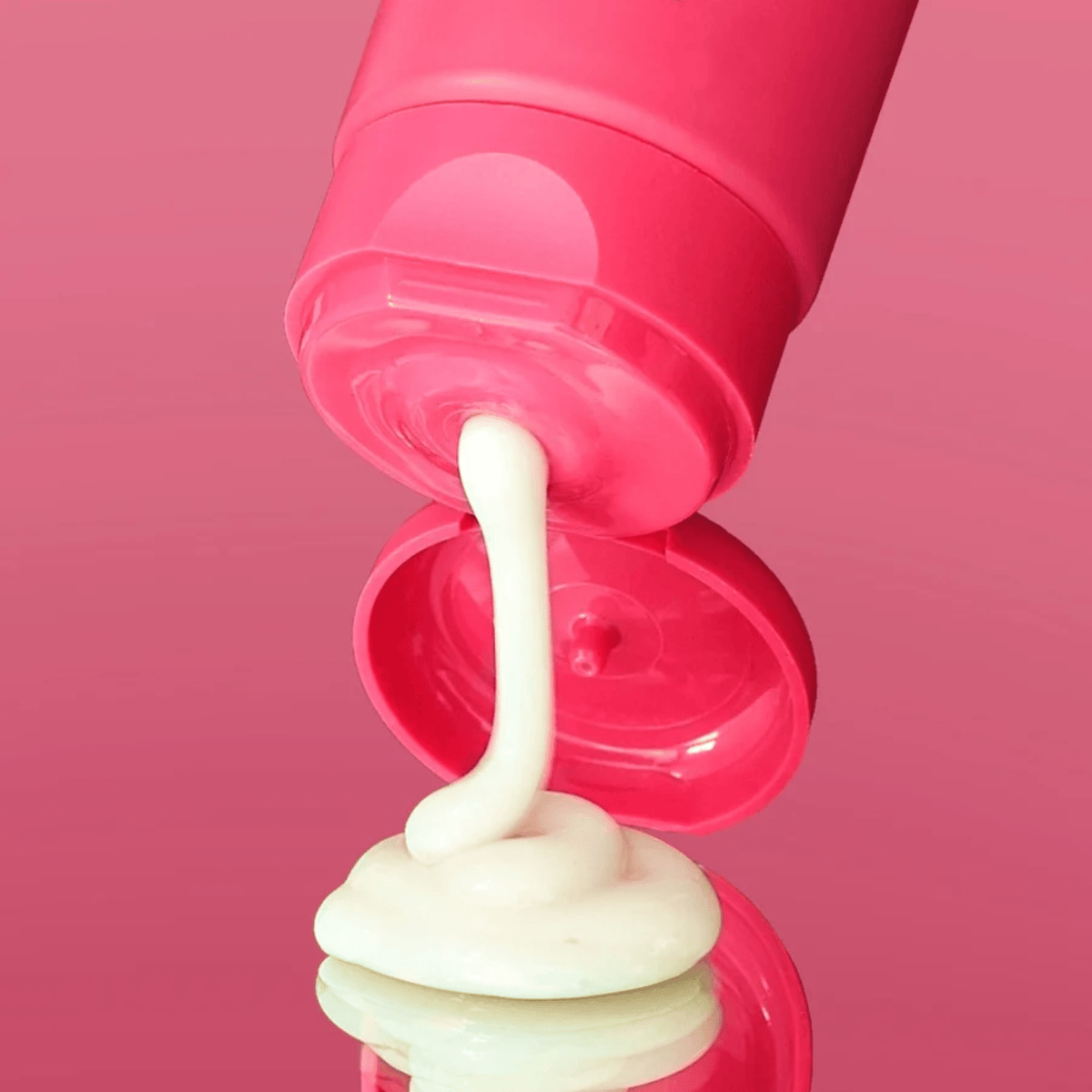 Cool Girl Body Plumping & Volumising Cream - LACONICUM