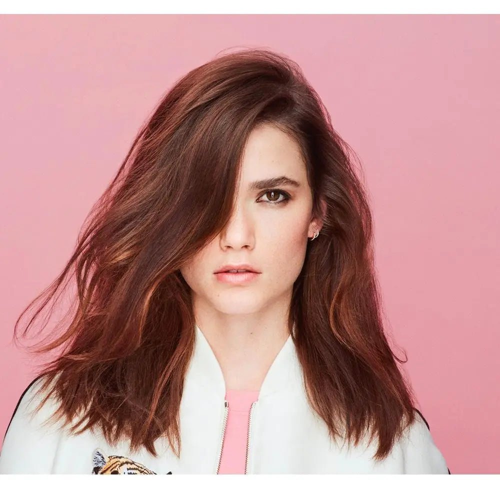 Cool Girl - LACONICUM