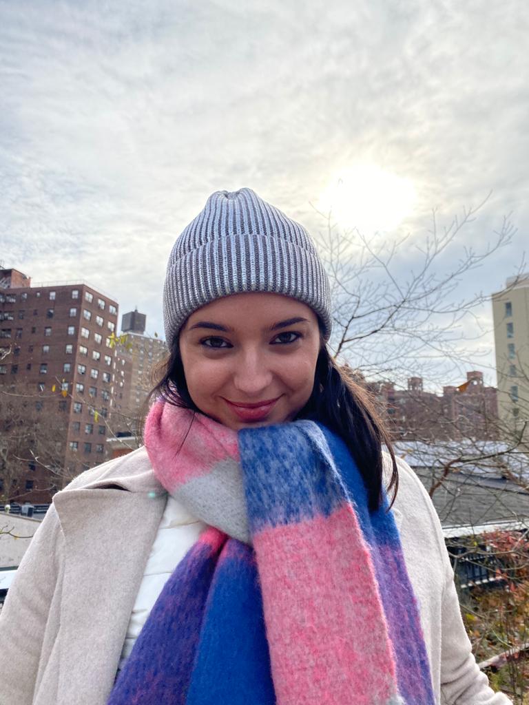 Q&A: Eva Armas, redactora de belleza en SModa - LACONICUM