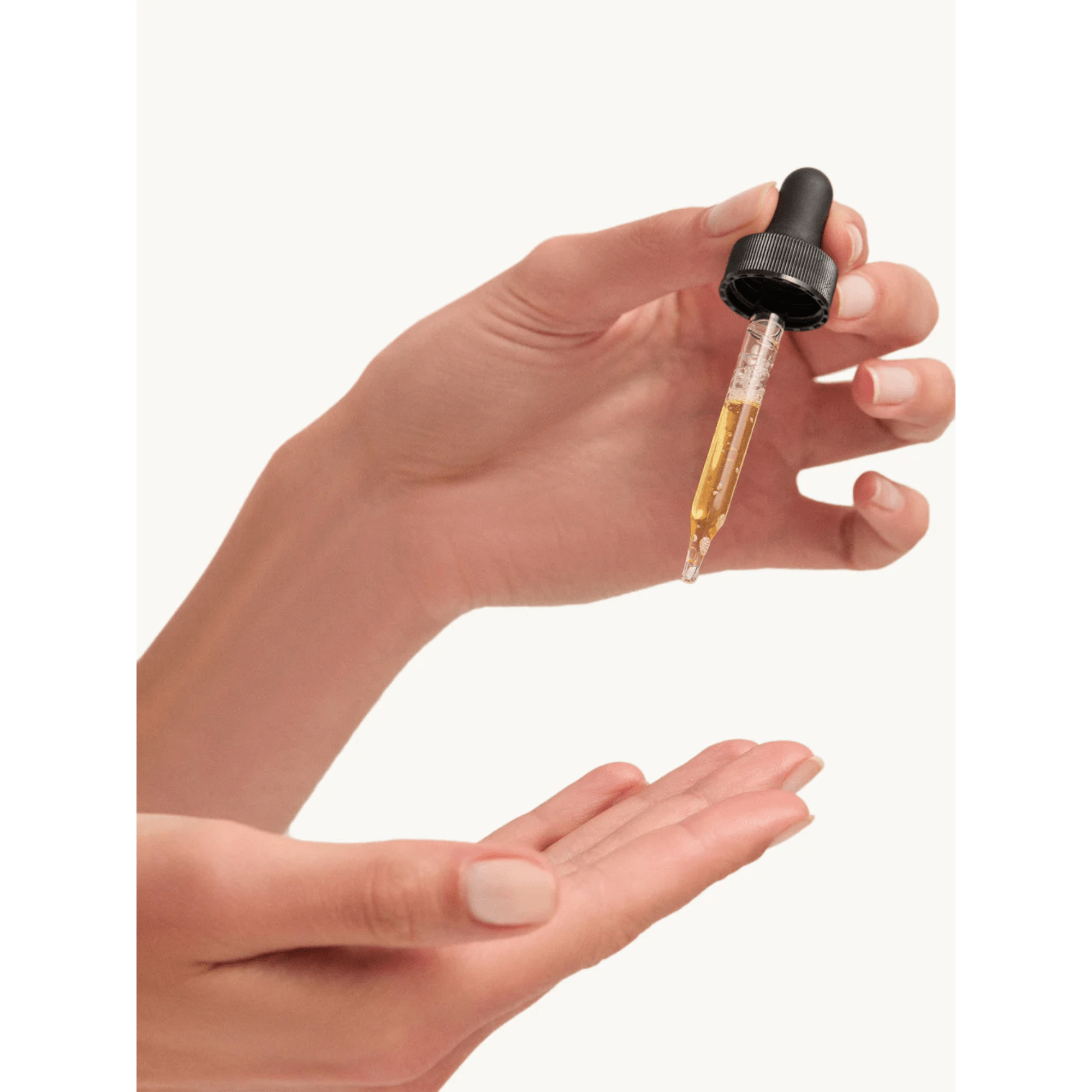 20% Vitamin C + Hyaluronic Acid Glow Serum - LACONICUM