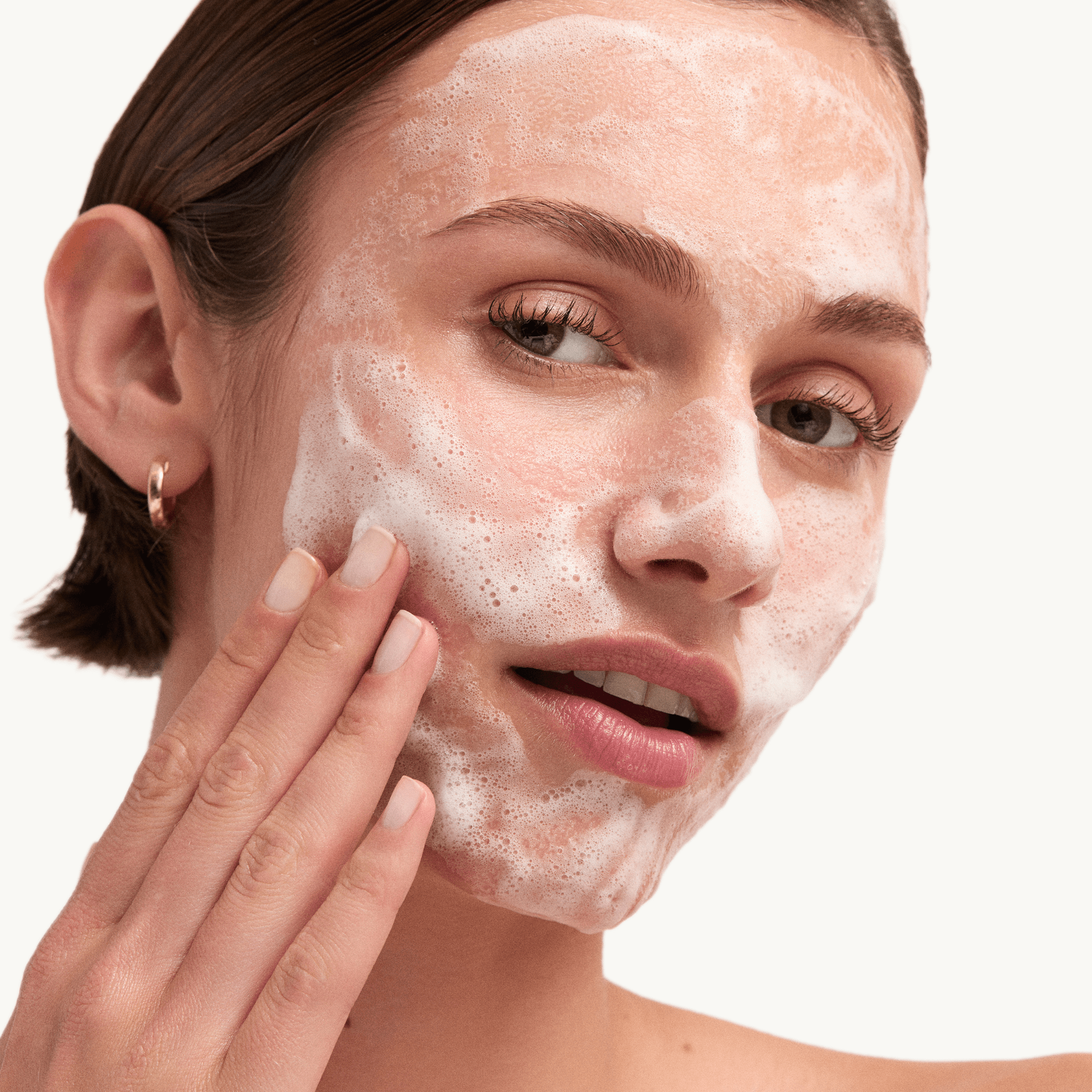 Daily Detox Foaming Cleanser - LACONICUM