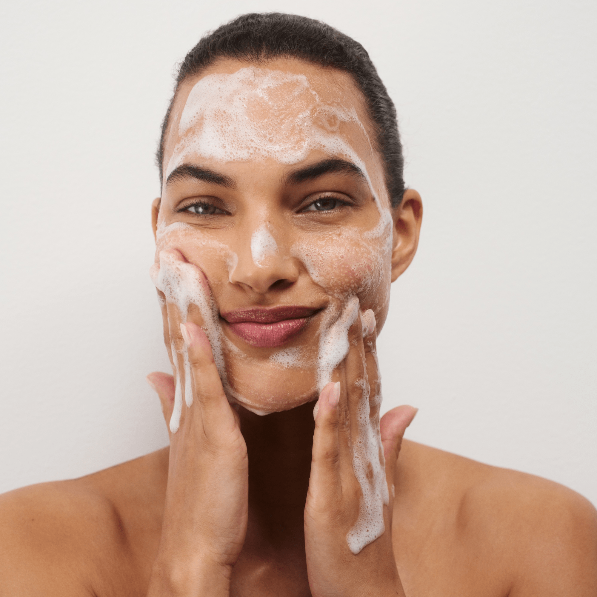 Daily Detox Foaming Cleanser - LACONICUM