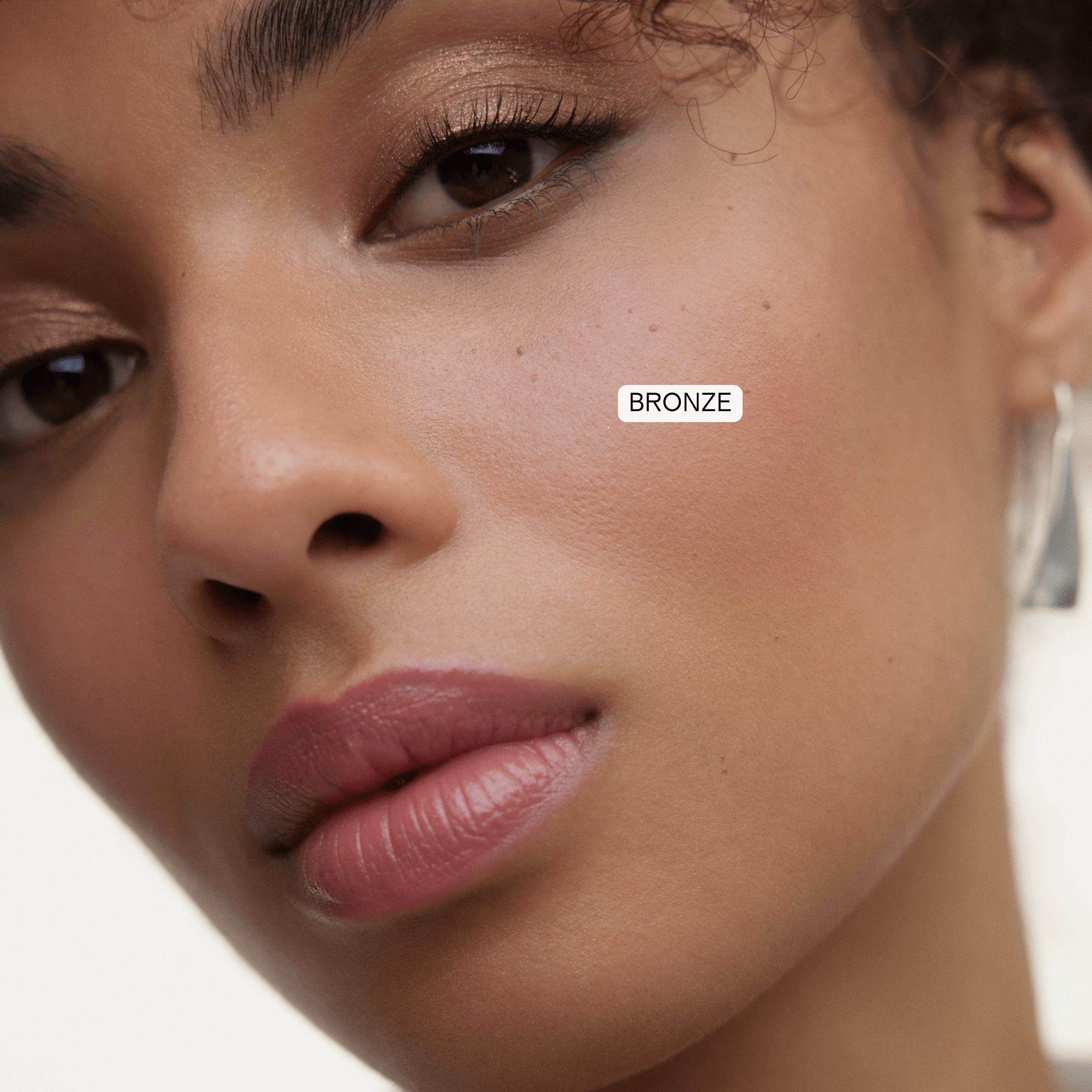 La Lumière Liquid Eye Shadow - LACONICUM