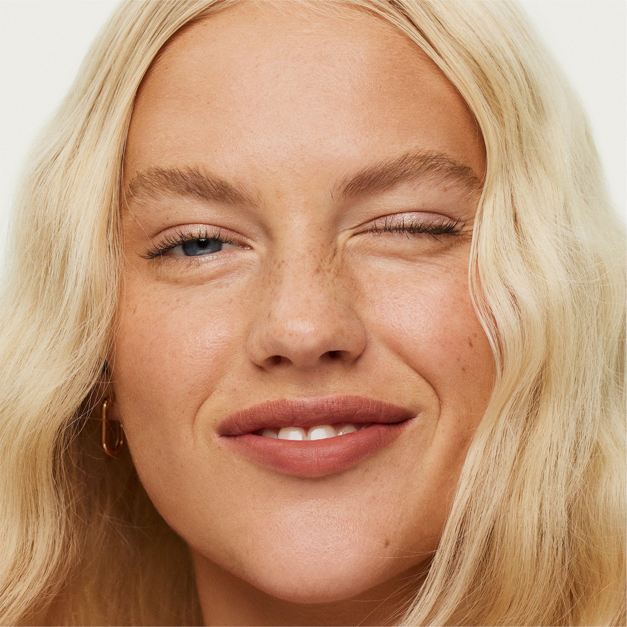 Lip Sketch Hydrating Crayon - LACONICUM