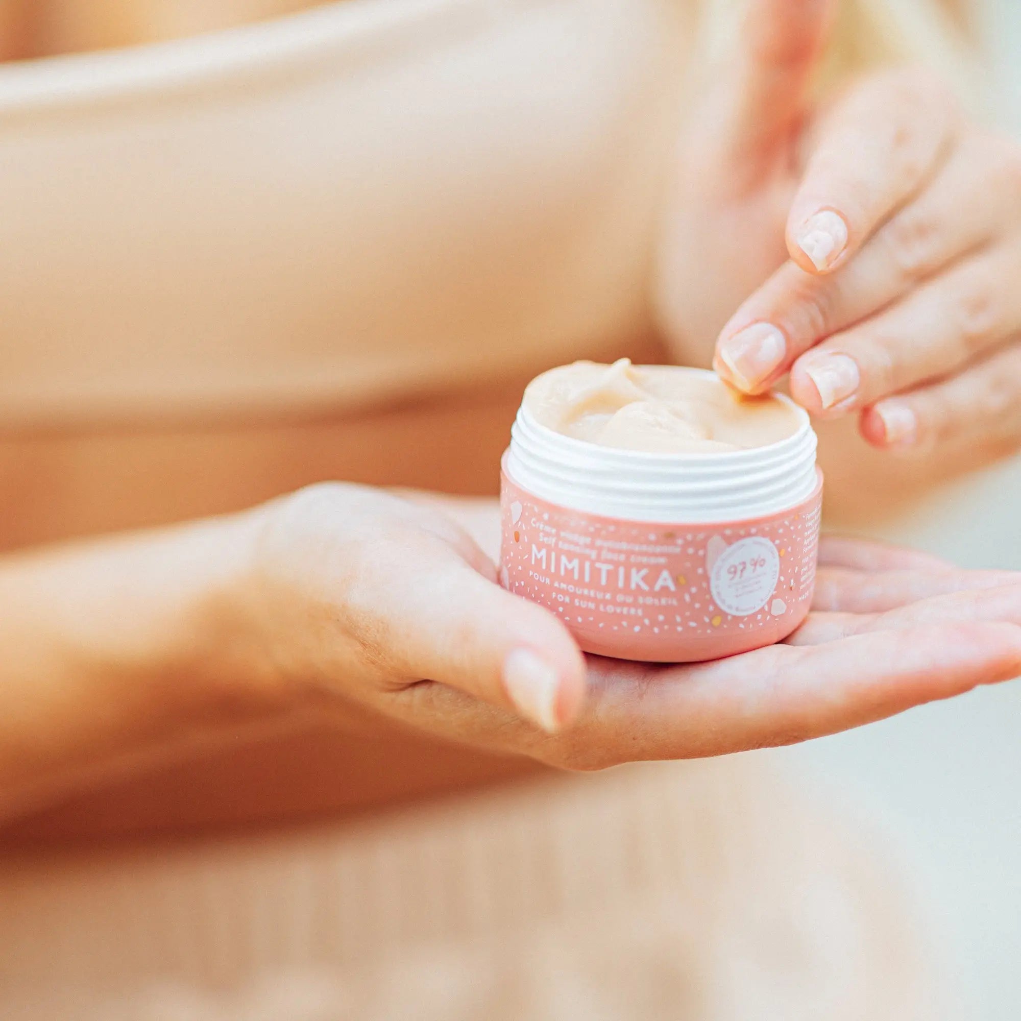 Crème Visage Autobronzante - LACONICUM